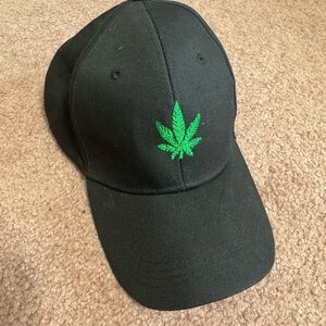 Black trippy hippy festival boho trucker hat outfit